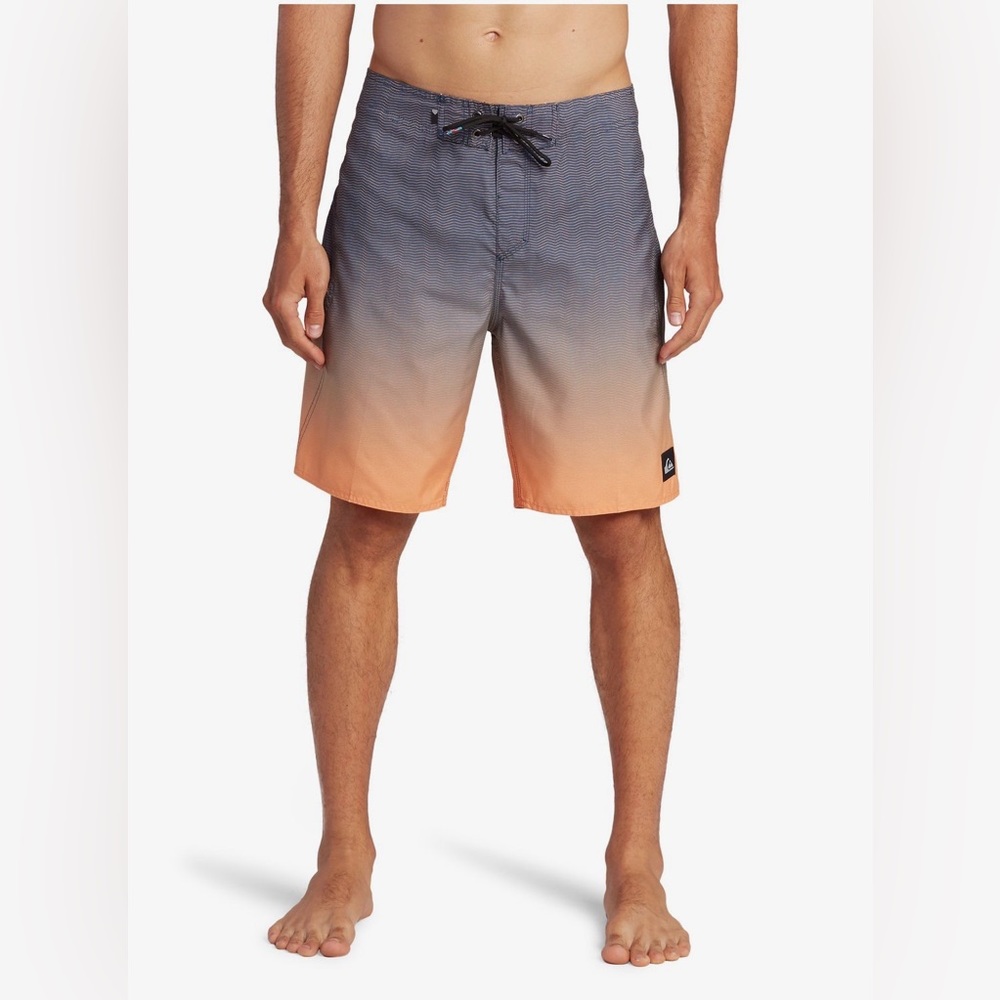 🔥QUIKSILVER New Fader “20 Board Shorts🔥